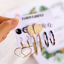 Load image into Gallery viewer, Hoop Earrings Set