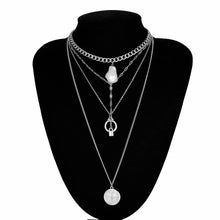 Load image into Gallery viewer, Pendant Choker Necklace