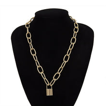 Load image into Gallery viewer, Pendant Choker Necklace
