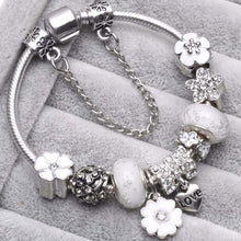 Load image into Gallery viewer, Vintage Silver Bracelets
