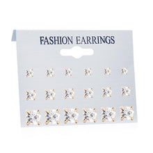 Load image into Gallery viewer, Set Pearl Earrings
